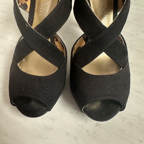 Christian Siriano Peep-Toe Heels - Picture 2 of 7